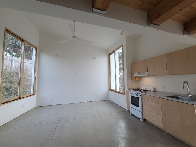 Building Photo - 3691 Reynard Way