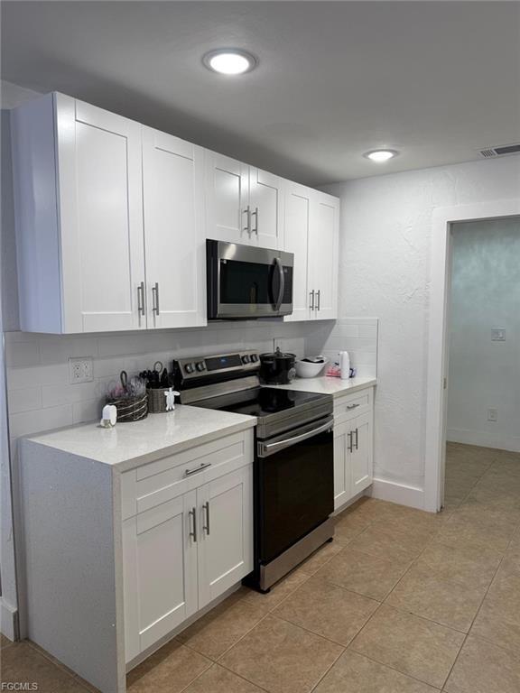 Foto del edificio - 1335 NE Pine Island Rd