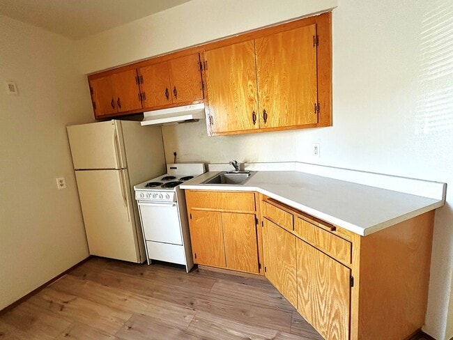 Photo - Cozy 1 Bedroom 1 bath, next to the police ... Apartment