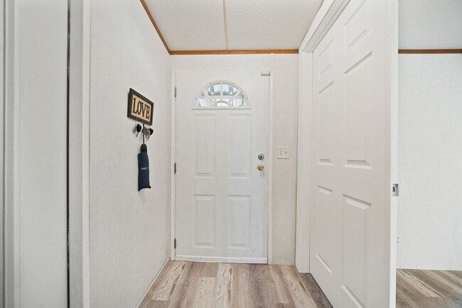 Building Photo - 7019 Broken Arrow