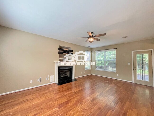 Foto del edificio - 2116 Kingsley Ln