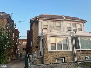 Building Photo - 7327 Sackett St