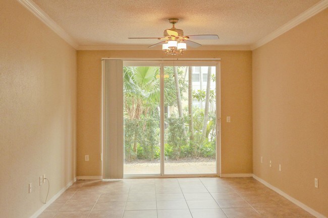 Building Photo - 1805 N Flagler Dr