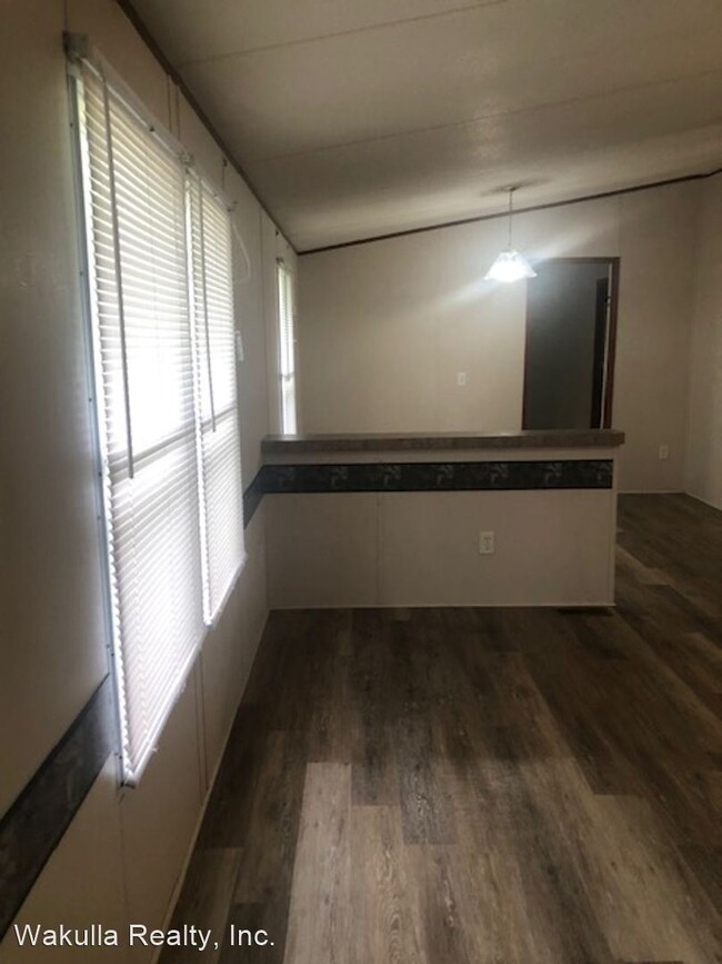 Building Photo - 3 br, 2 bath House - 63 Tully Avenue