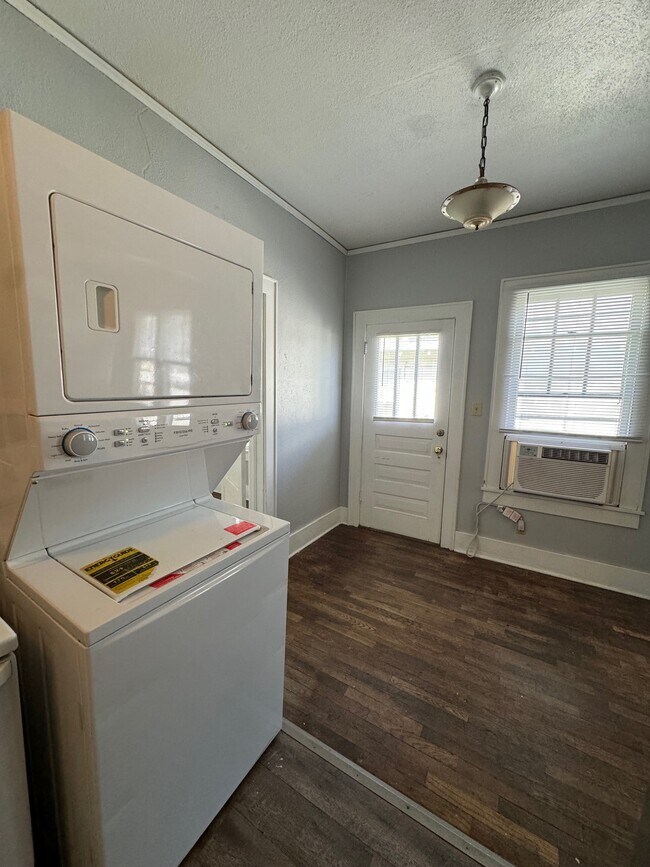 Foto del edificio - 303 N 17th St