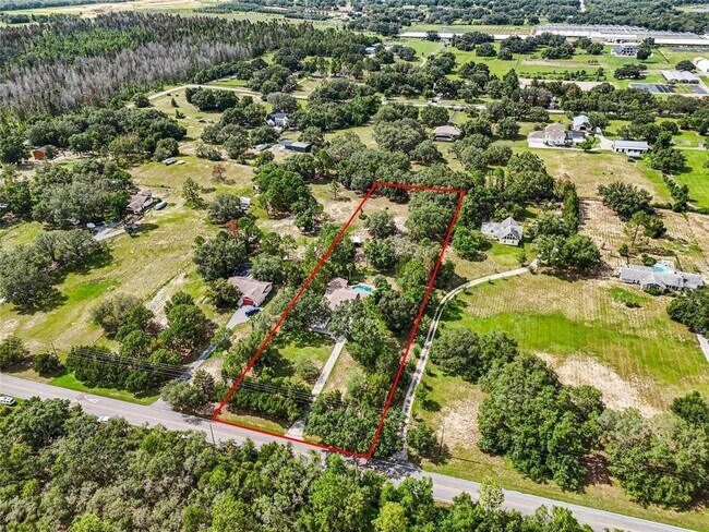 Foto del edificio - 17877 C R 378