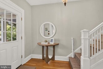Building Photo - 3822 Beecher St NW