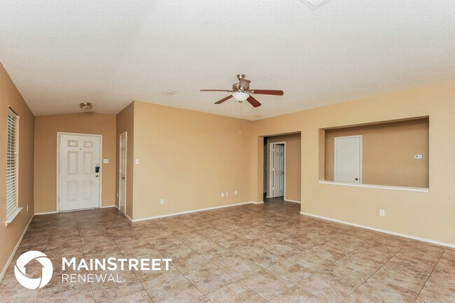 Foto del edificio - 7928 Hidden Brook Dr