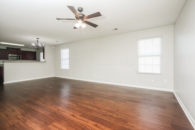 Foto del edificio - 4613 Sweet Whisper Ln
