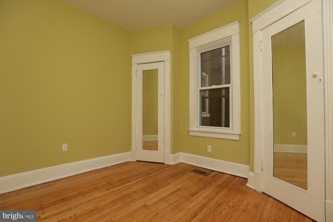 Building Photo - 135 S 49th St