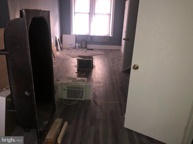 Building Photo - 411 South St