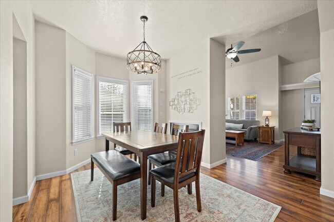 Building Photo - 1100 Heckathorn Pl