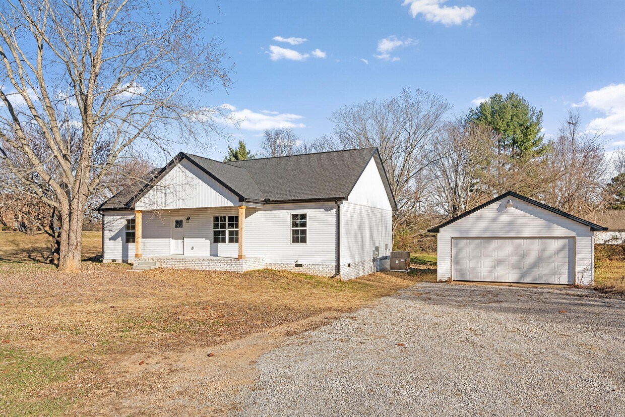 Primary Photo - 8402 TN-25