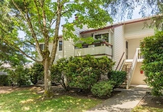 Building Photo - 14200 NE 171st St