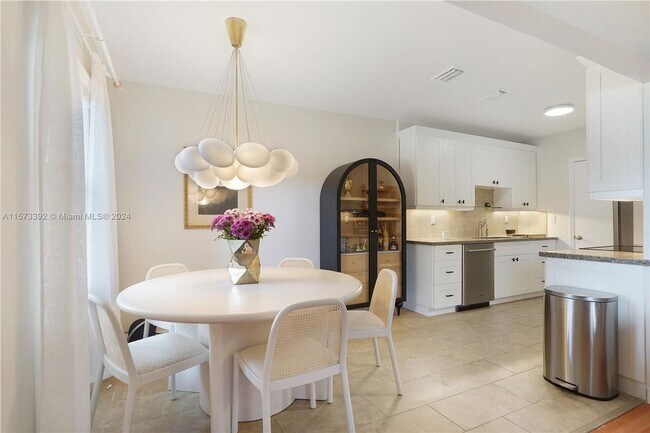 Foto del edificio - 1645 NE 9th Avenue West, Fort Lauderdale, ...