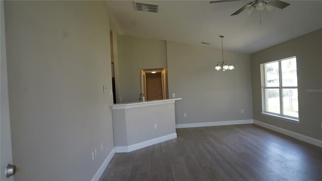 Building Photo - 510 Blackbird Ln