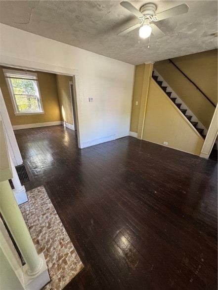 Photo - 810 Gearing Ave House