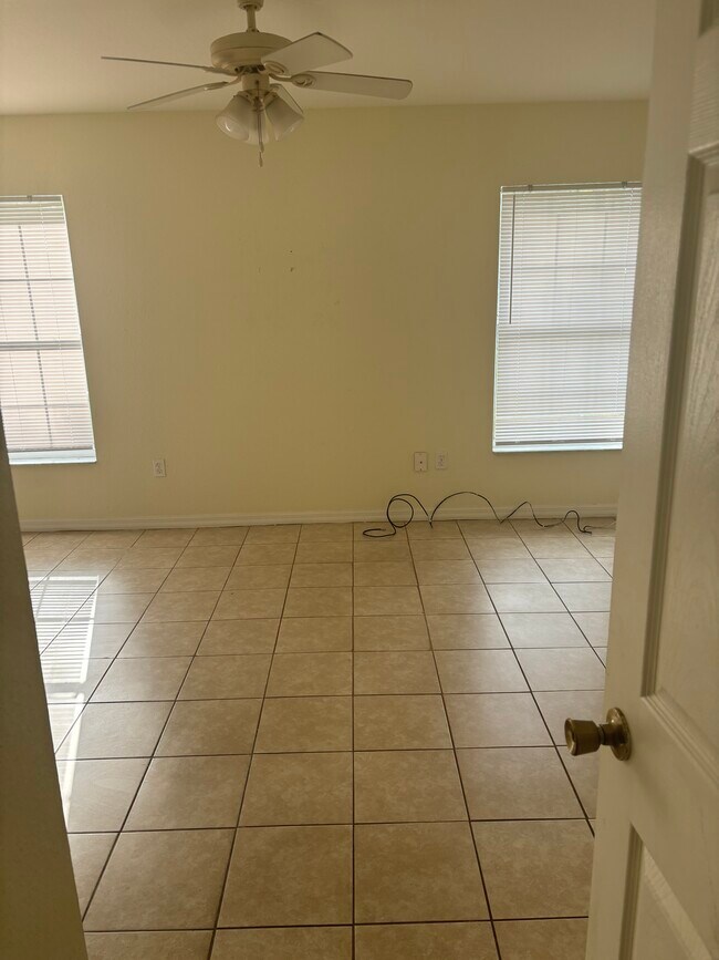 Foto del edificio - 9456 SW 30th Ter