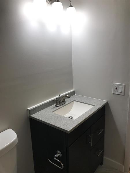 Foto del edificio - 2953 Riverside Dr