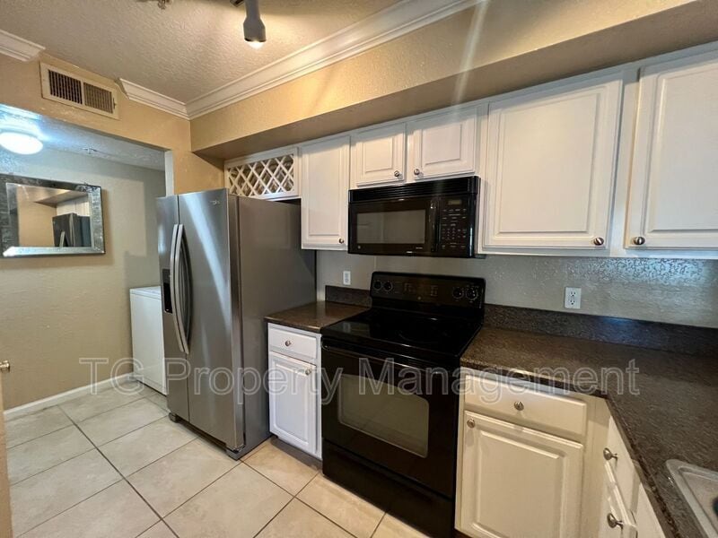 Foto principal - 805 Boardwalk Dr