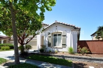 Building Photo - 4315 Peninsula Point Dr