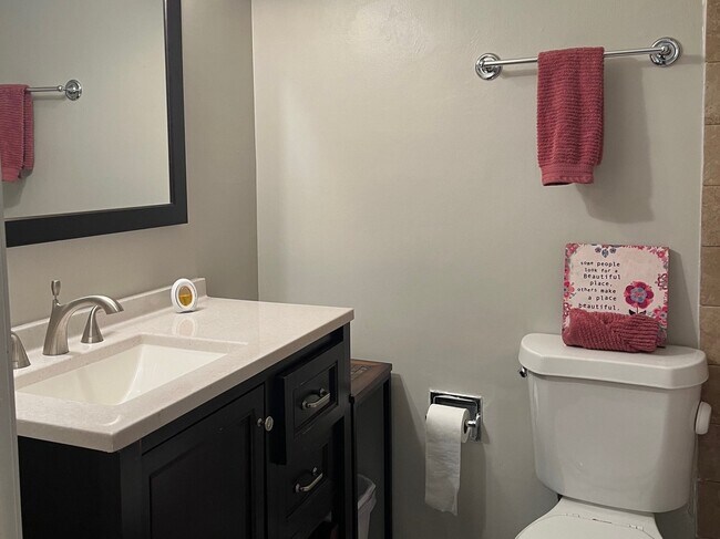 Foto del edificio - 405 Home Ave