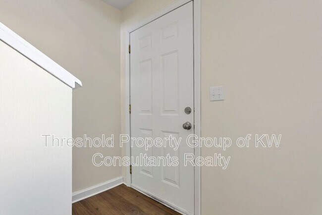 Foto del edificio - 2721 Brianlane Blvd