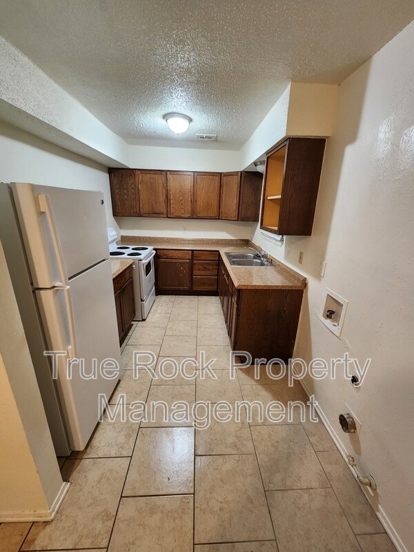 Foto del edificio - 805 Williams St