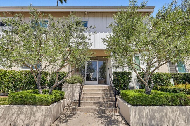 Foto del edificio - 3105 W 27th St