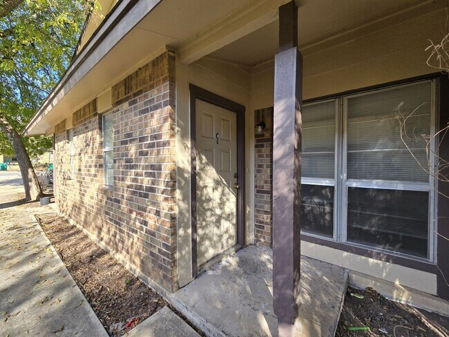 Foto del edificio - COMING SOON!