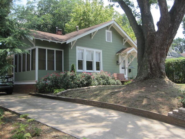 Building Photo - 1615 Scott Ave