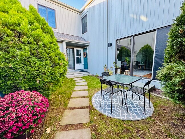 Foto del edificio - 7 Sandlewood Ln