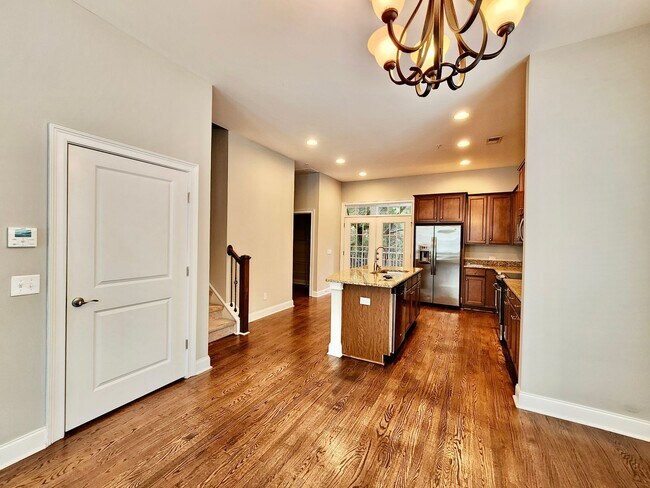 Foto del edificio - Four bedroom 10 minutes from the beaches o...