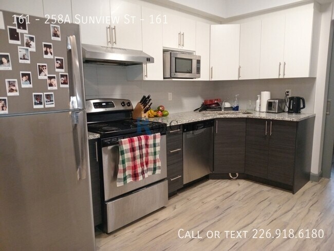 Photo du bâtiment - 258A-258A Sunview St