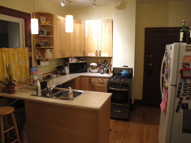 Remodeled kitchen - 322 8th Ave. NE