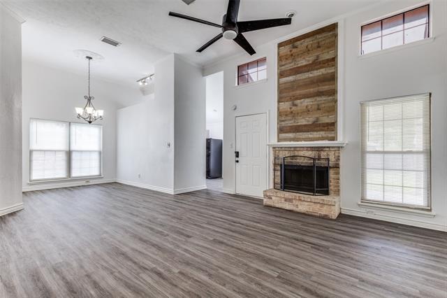 Building Photo - 517 Rosewood Ln