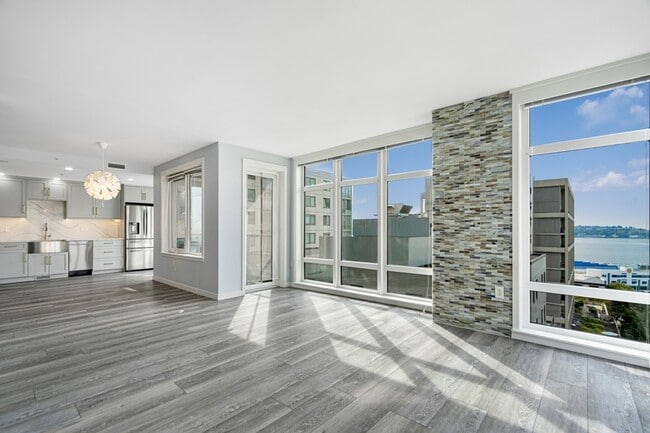 Building Photo - 2721 1st Ave