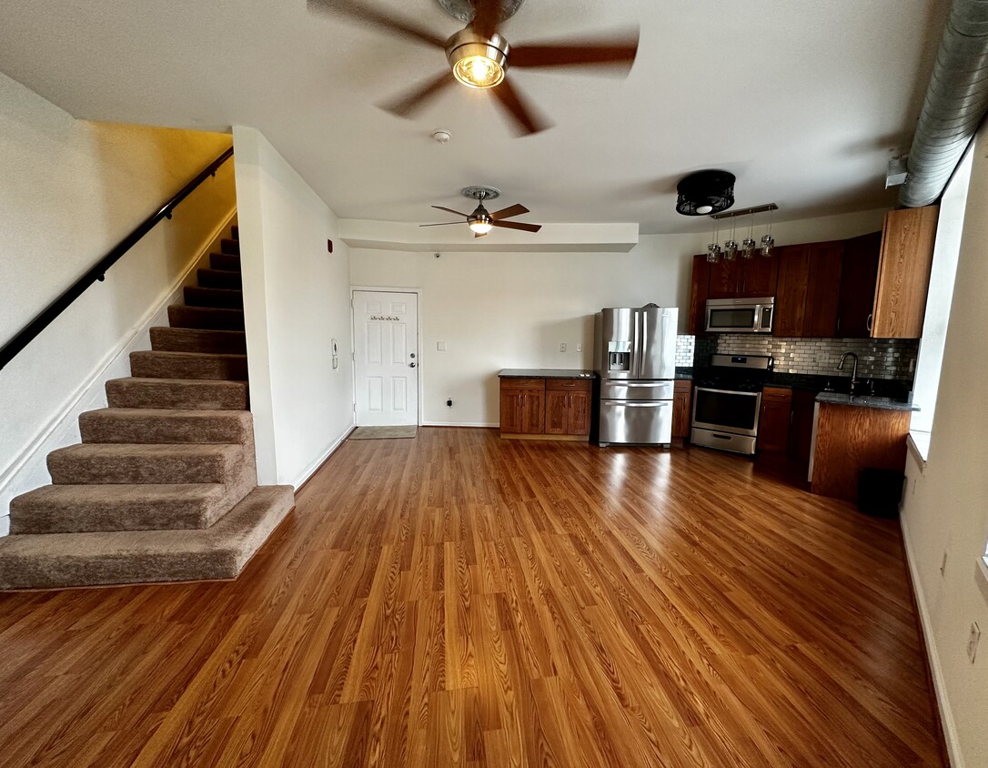 Living room - kitchen - 1733 Ridge Ave