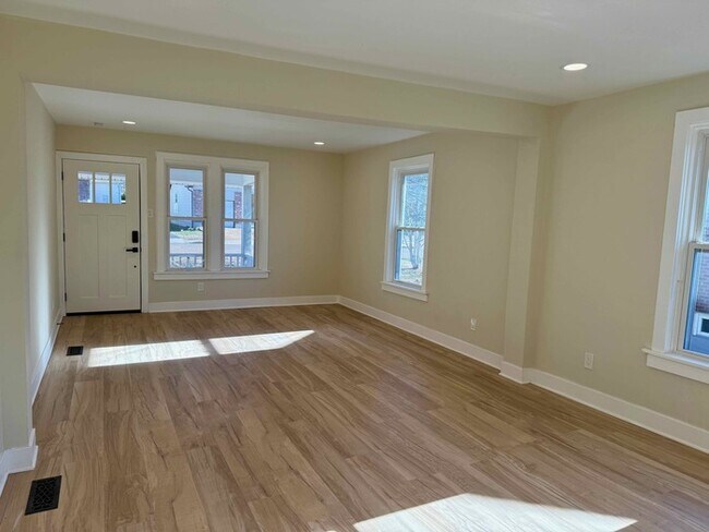 Foto del edificio - Beautifully Renovated 3 Bed 1 Bth Home in Webster Schools