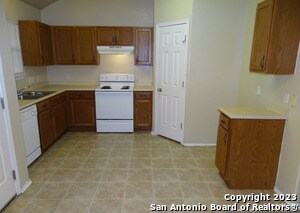 Building Photo - 6714 Windfield Gap