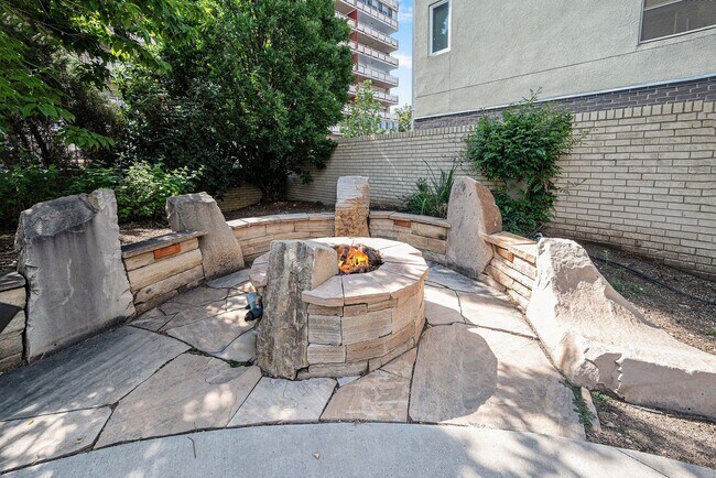 Building Photo - Spacious 1 bedroom home in the heart of Hale!