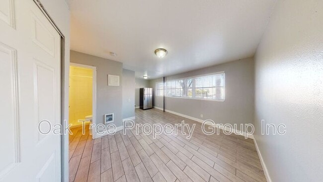 Building Photo - 3010 Adeline St