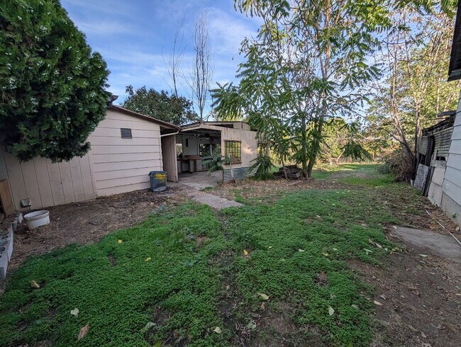 Foto del edificio - 2 Bedroom Pet-Friendly Orchards House with...