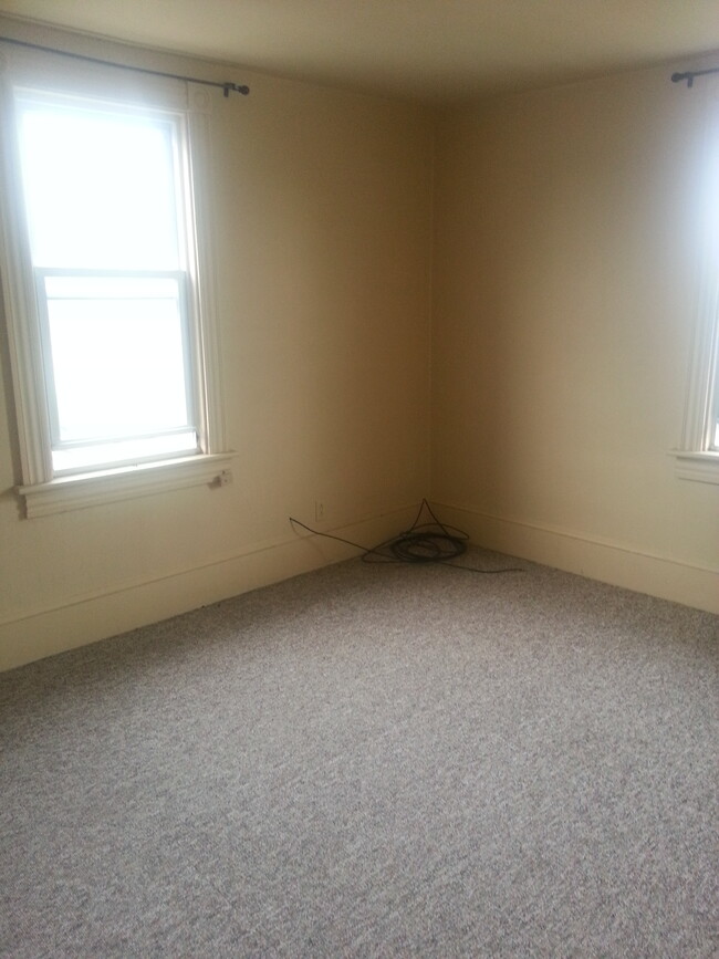 bedroom 1 - 341 Summerhill Ave