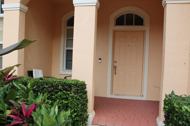 Building Photo - 7417 Briella Dr