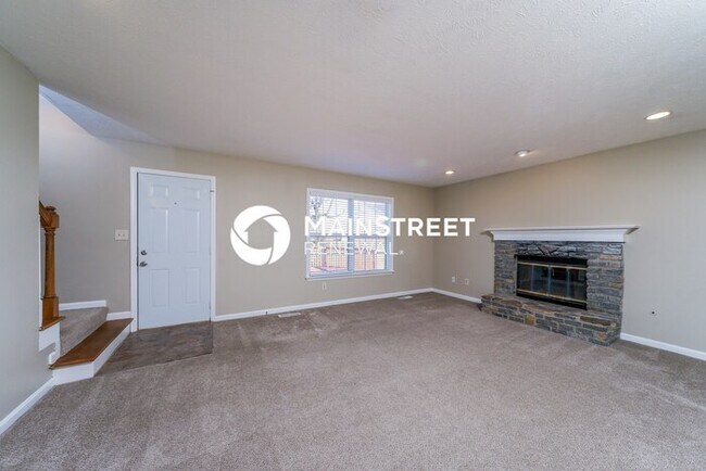 Foto del edificio - 4623 Wooded Oak Cir