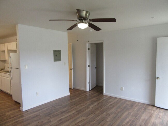 Foto del edificio - 116 N Hwy 22A Apt 11