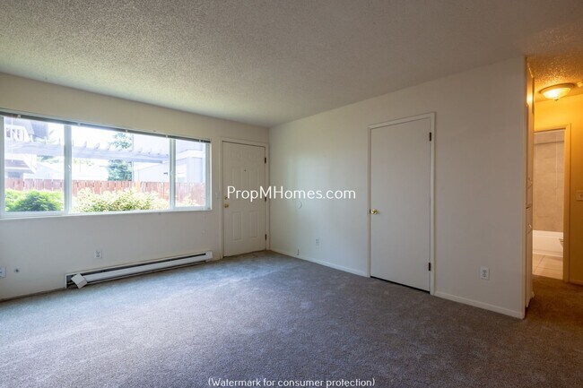 Foto del edificio - Great Two Bedroom Apartment In St. Johns N...