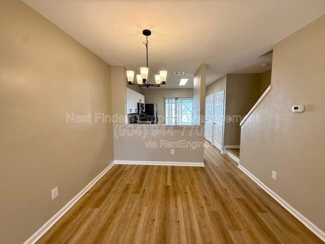 Foto del edificio - 8230 Dames Point Crossing Blvd