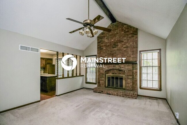 Foto del edificio - 3 Bedroom Pet-Friendly Home in Lees Summit...